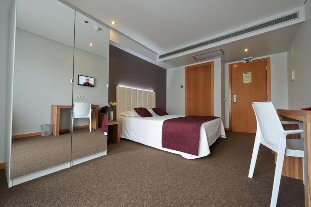 Hotel Azinheira By Ridan Hotels Fátima Rum bild