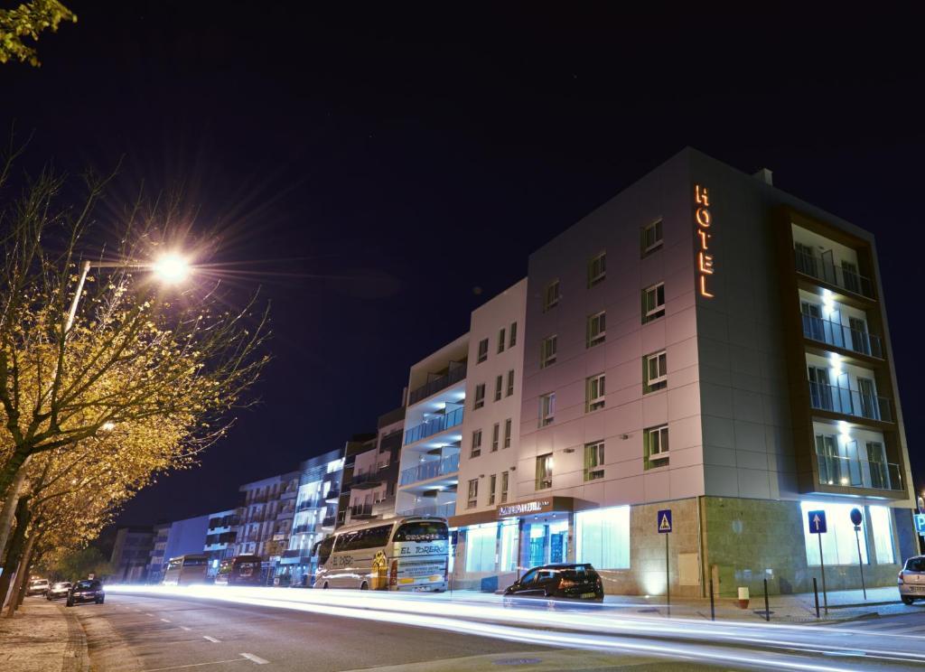 Hotel Azinheira By Ridan Hotels Fátima Exteriör bild